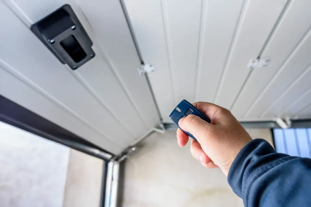 Pose de porte de garage à Orthez